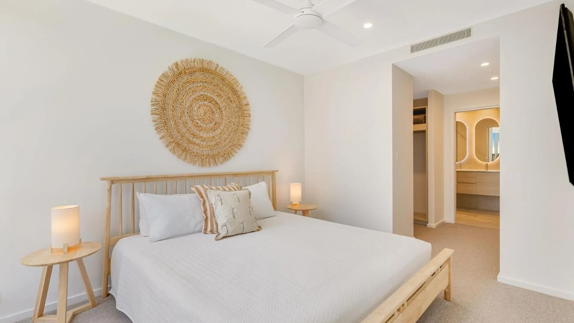 Sol Apartments Unit 602 Gold Coast Australia